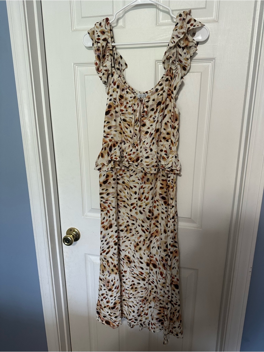Sofia Jean by Sofia Vergara Ruffle Animal print Midi Dress